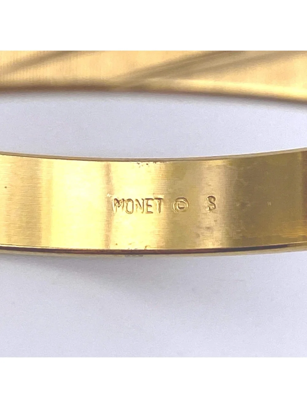Vintage MONET Gold Tone 7 1/4